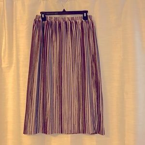 Lavender Velvet Pleated Midi / Knee Length Skirt